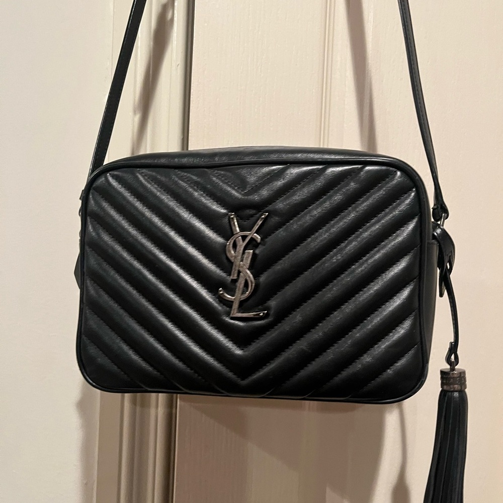 Yves Saint Laurent Black Chevron Crossbody camera bag . Medium authentic